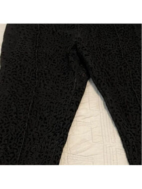 Wild leopard textured print Old Navy Stevie black leopard print skinny jeans in